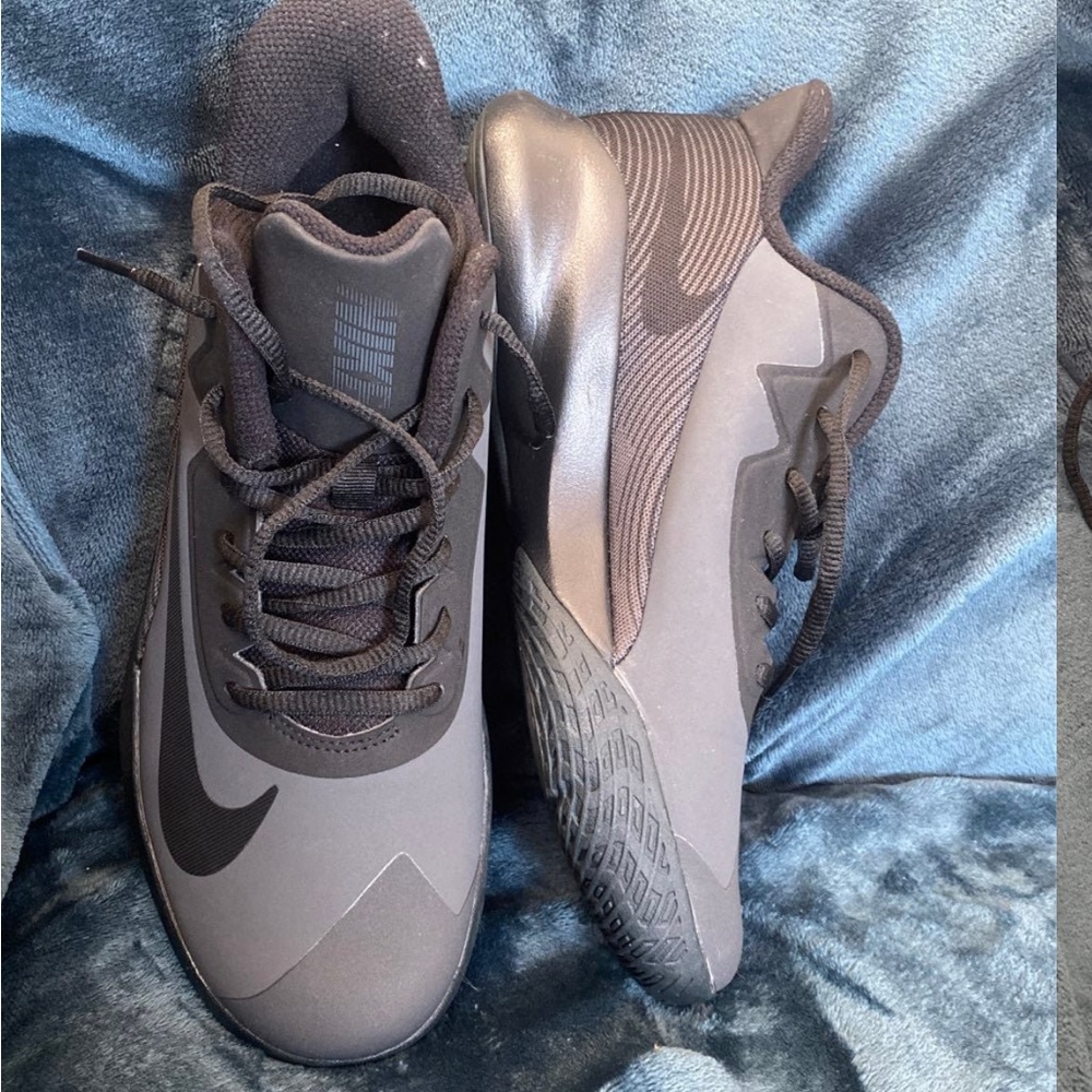 Nike precision 4 size 7